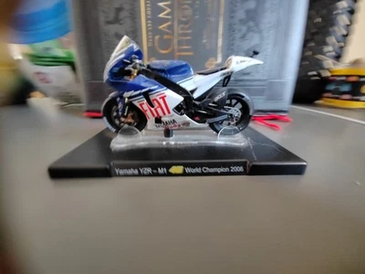 Valentino Rossi Yamaha Yzr-m1 World Champion 2008 - Photo 1/4