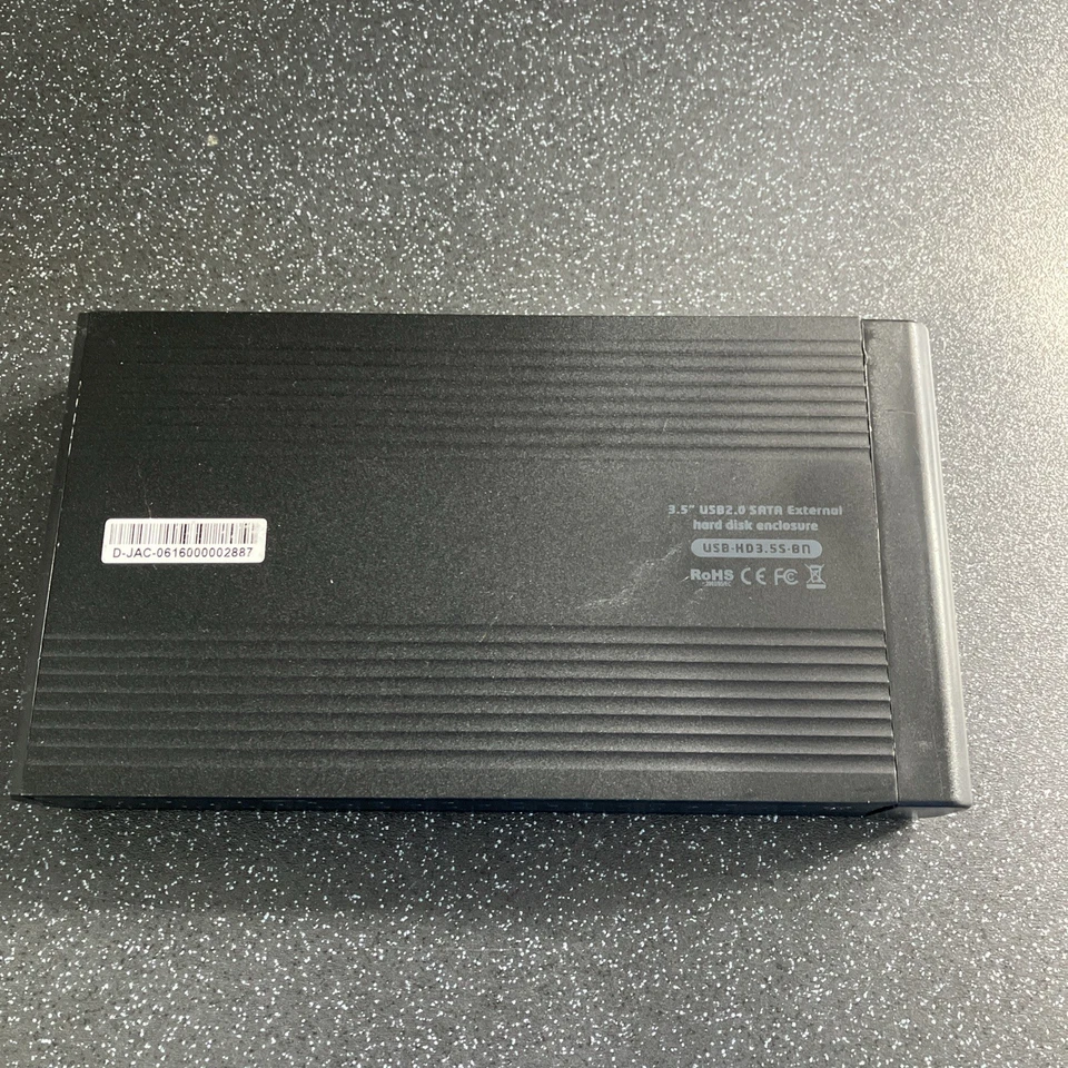 Dynamode 3 1/2 in external SATA hard disk Enclosure - Image 3 of 4