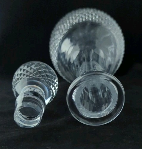 Lead Crystal Decanter W/Stopper - Picture 3 of 4