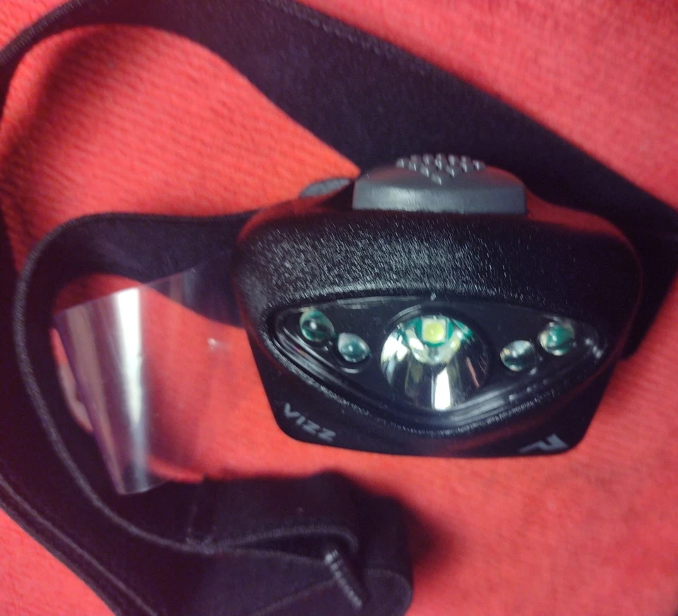 Princeton Tec Vizz Negro Tactical Medic 5 LED Faro SPOT FLOOD ROJO NV EE. UU. Nuevo Foto 2 de 4