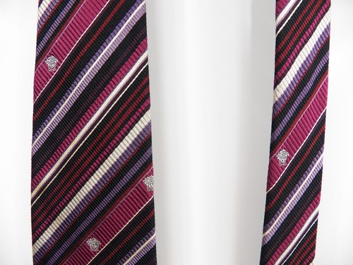 VERSACE MENS 100% SILK TIE WINE RED PURPLE STRIPE MEDUSA HEAD LOGO MADE IN ITALY - Picture 4 of 9