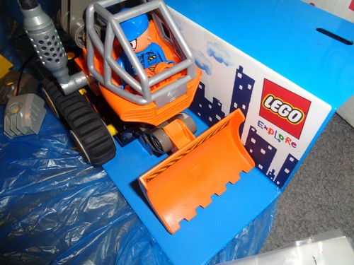 LEGO EXPLORER ACTIVE TRACTOR LOADER DRILLER STORE DISPLAY ORIGINAL BOX COOL RARE - Picture 5 of 11