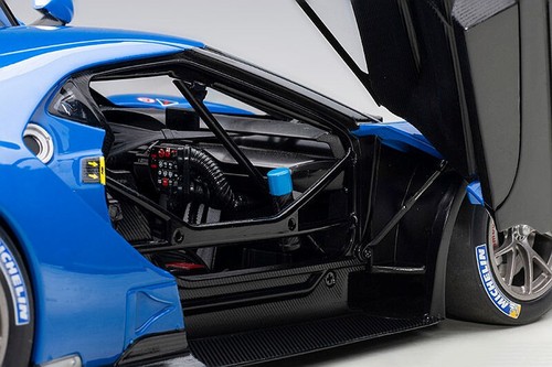 81812 AUTOart 1/18 FORD USA GT LE MANS PLAIN BODY VERSION 2019 BLUE - Foto 9 di 9