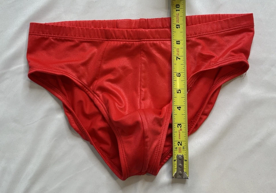 Braguita de bikini de natación vintage Undergear rojo brillante talla M MA79 contorno de cire Foto 2 de 4