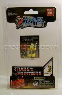 BUMBLEBEE WITH STAND THE TRANS FORMERS FIGURE WORLDS SMALLEST 2020