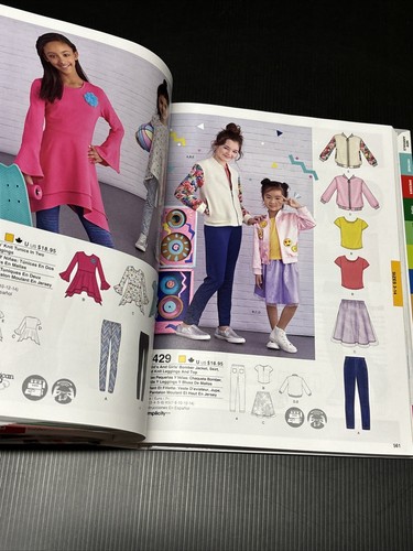 Simplicity 2018 Early Autumn Sewing Pattern Counter Catalogue Hardcover, TR16 - Picture 12 of 19