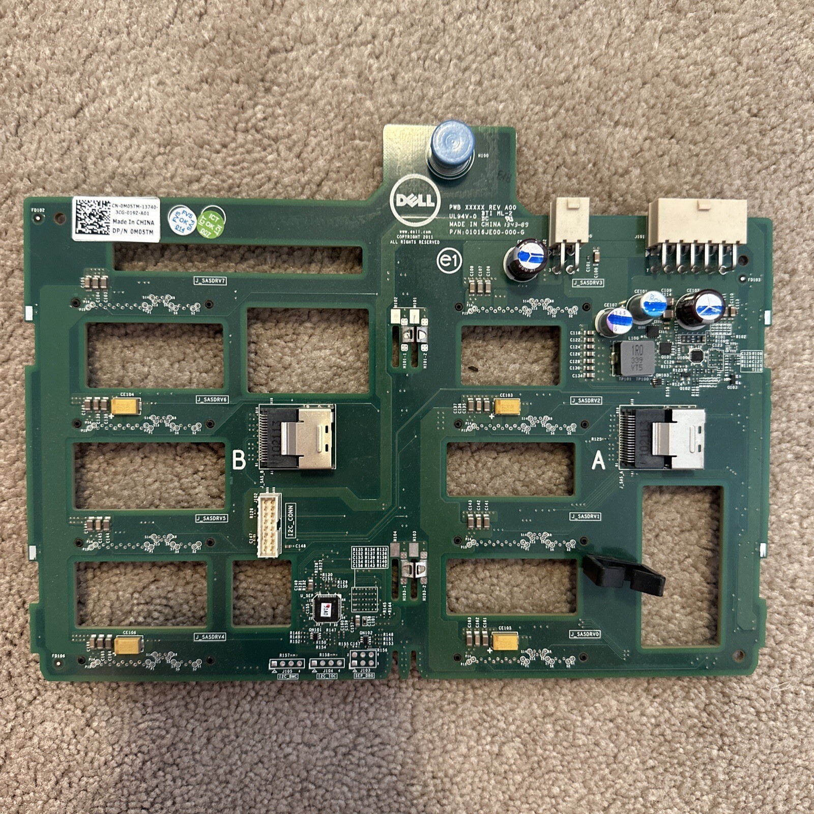 Backplane SATA Per Server Dell PowerEdge T320 T420 T620 &ndash; 8 Alloggiamenti 3.5&Prime; &ndash; M05TM