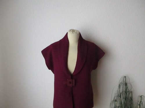 Rabe Damen Strick Weste Gr. 38-40 rot Schalkragen 1 Knebelverschluß - Bild 2 von 7