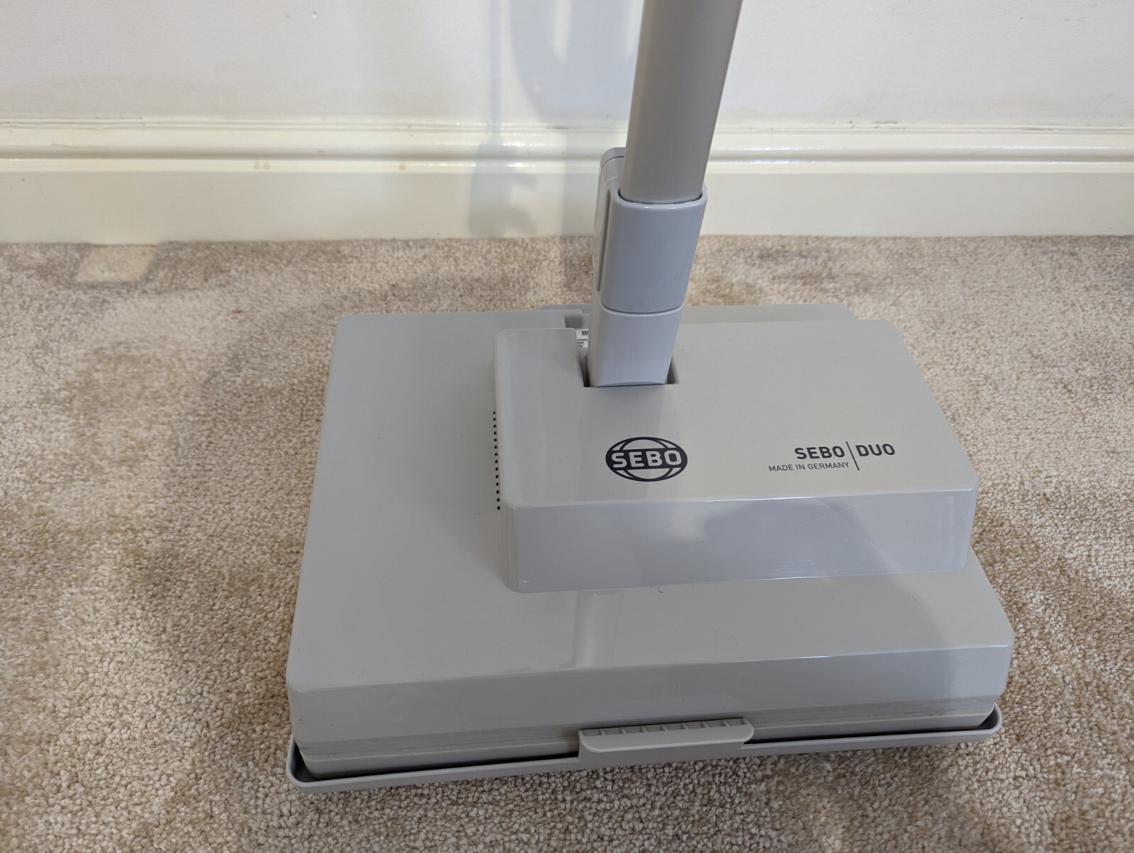 Sebo DUO Carpet Cleaning Machine Pretreatment Agitator / Dry Carpet
