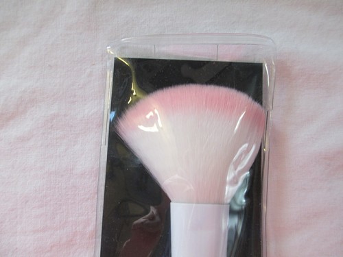 Spazzola per fard WET N WILD #615908 - Foto 2 di 3