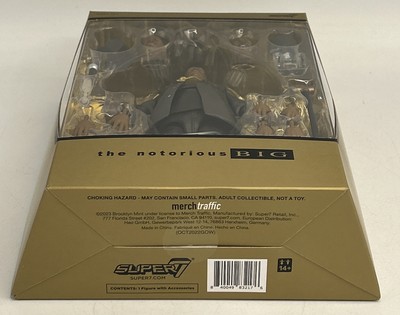 Super 7 Notorious B.I.G. ULTIMATES Biggie Smalls Figure W/Outer 