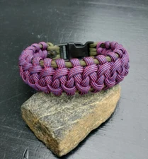 Handmade Color-Change "Hummingbird" Paracord Bracelet for 8 1/4" Wrist