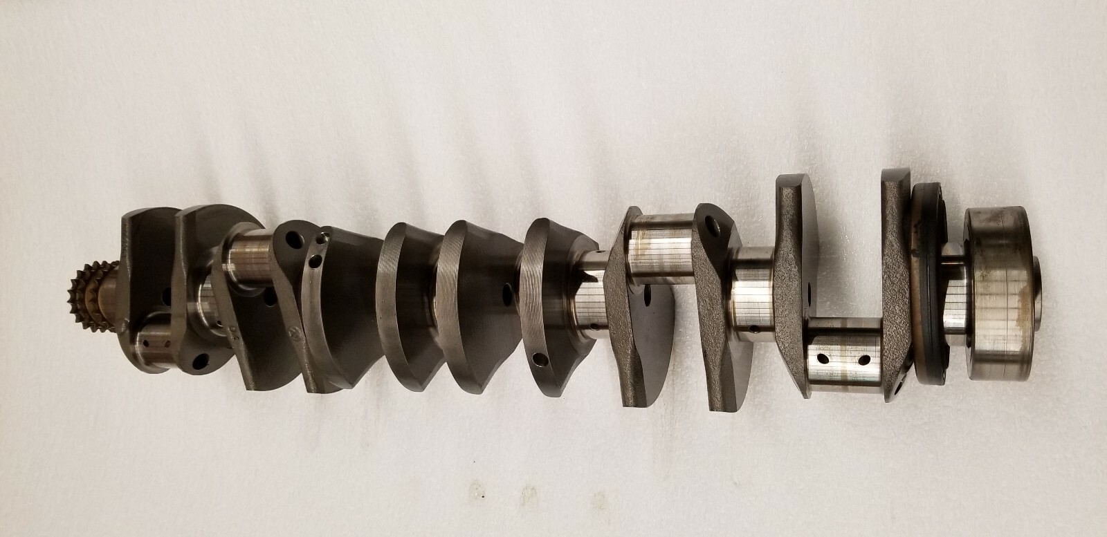LAMBORGHINI AVENTADOR CRANKSHAFT OEM 07M105019J 