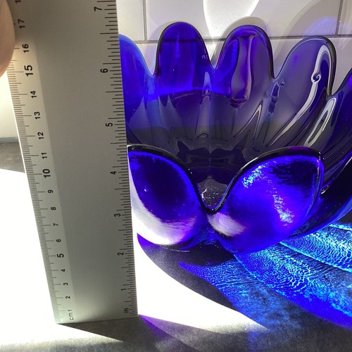Indiana glass large heavy lotus bowl cobalt deep blue vintage - Picture 19 of 19