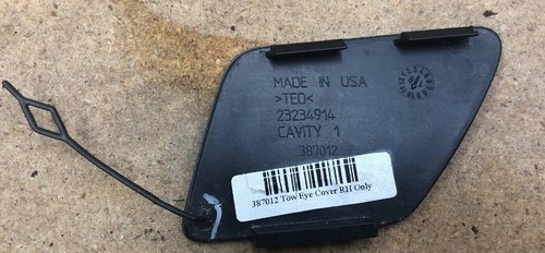OEM 2018-2019 Chevy Traverse front bumper tow hook cover - Picture 2 of 2