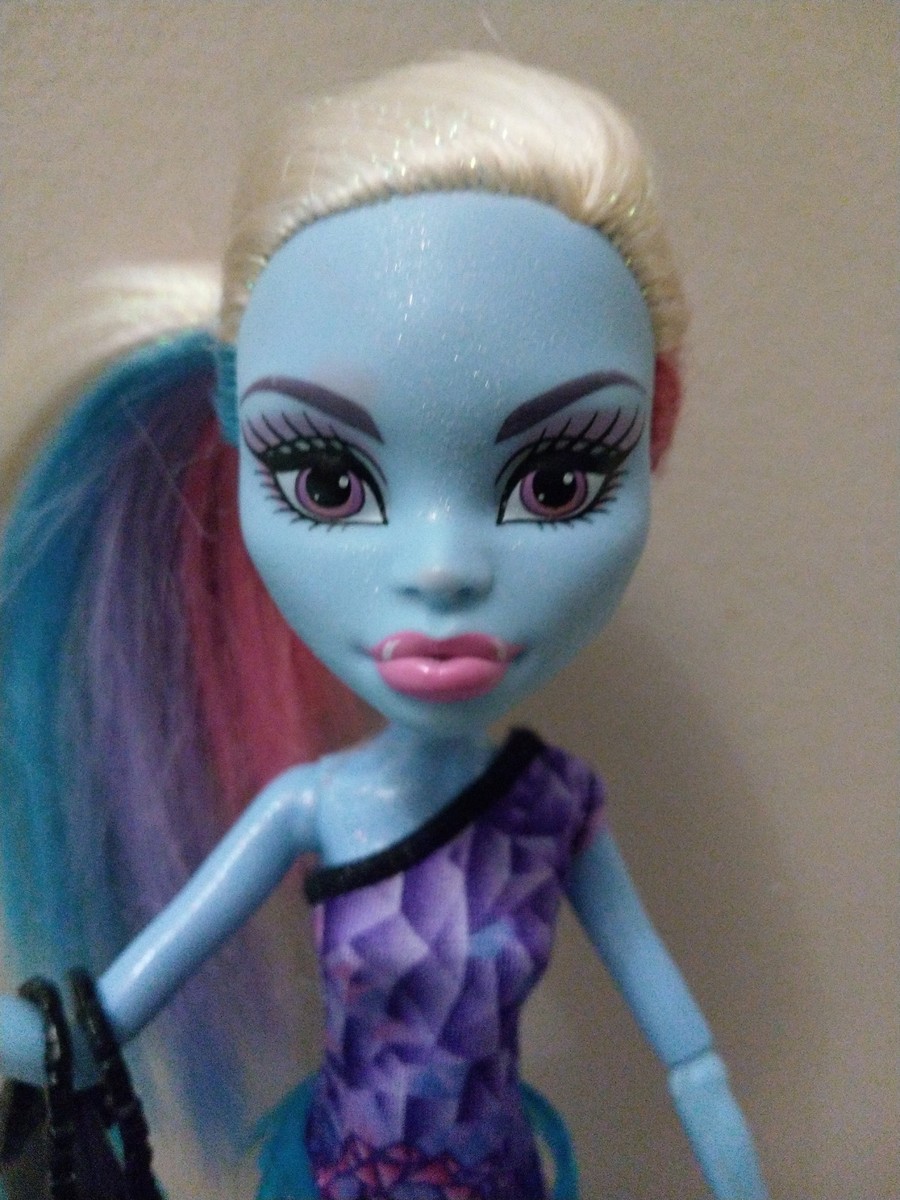 Monster High Scaris City of Frights Abbey Bominable Doll | eBay