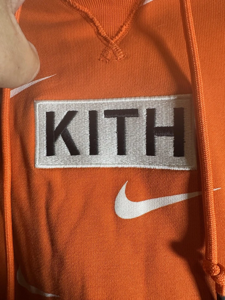 Nike Kith NYC Sudadera con Capucha Para Hombres Pequeña NBA Baloncesto Pullover Sudadera Swoosh NBA Foto 3 de 4
