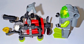 LEGO Set # 30042 Atlantis: Mini Sub with Diver 100% Complete, Vintage 2010