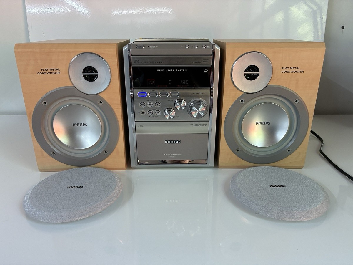 Philips MCM7/37 CD/Cassette Tape Micro Stereo System 2- Speakers  Antenna