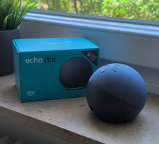 Amazon Echo Dot (5. Generation) Smart Lautspr...