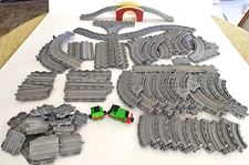 Thomas And Friends Take Along Track and Train 70+ Pieces (s2)