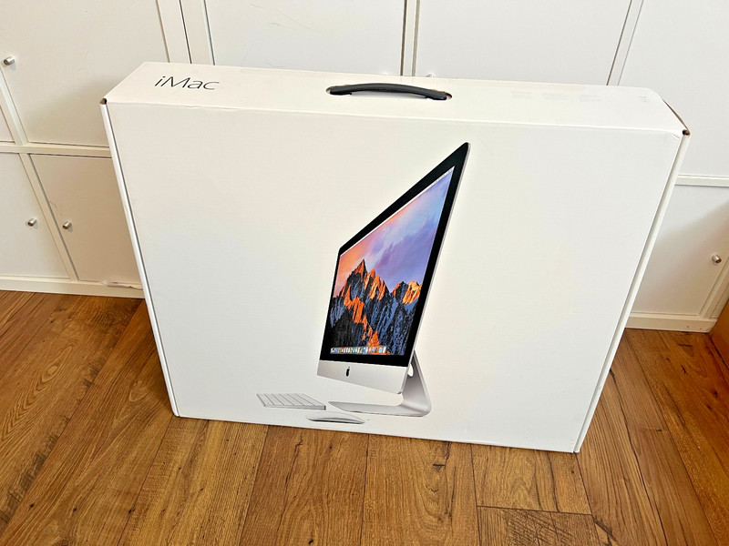 Apple iMac 27" A1419 2017 5K Radeon Pro 580 - i7  4.2GHz 820-01134-A