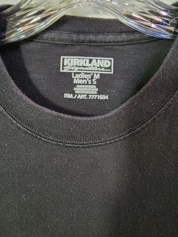 Camisa unissex Kirkland Signature feminina M masculina S preta manga curta - Imagem 3 de 4