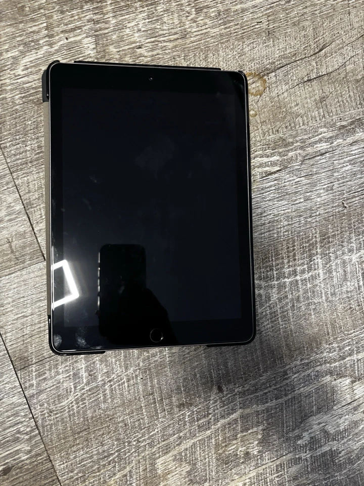 Apple iPad 9 · 128GB · Wi-Fi, Foto 2 von 4
