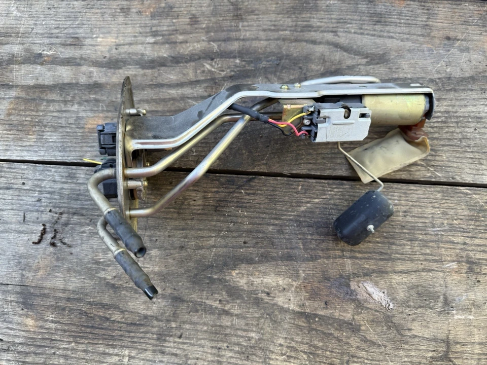 2002 2001 TOYOTA 4RUNNER SR5 3.4 FUEL TANK PUMP, FUEL PUMP OEM B8 - Image 2 of 2