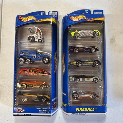 2x 2001 Hot Wheels Gift Pack with 5 Cars - Extreme City & Fireball - Ships Free