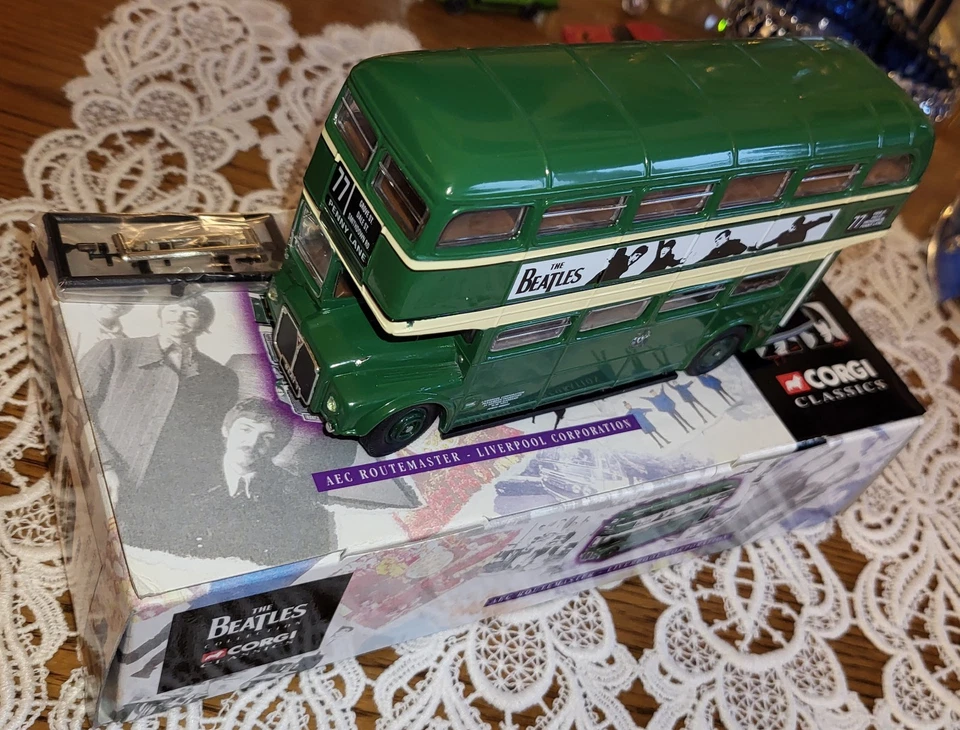 Corgi Classics 1:50  35006 AEC ROUTEMASTER  BEATLES. CLUBMODELL  - Bild 2 von 4