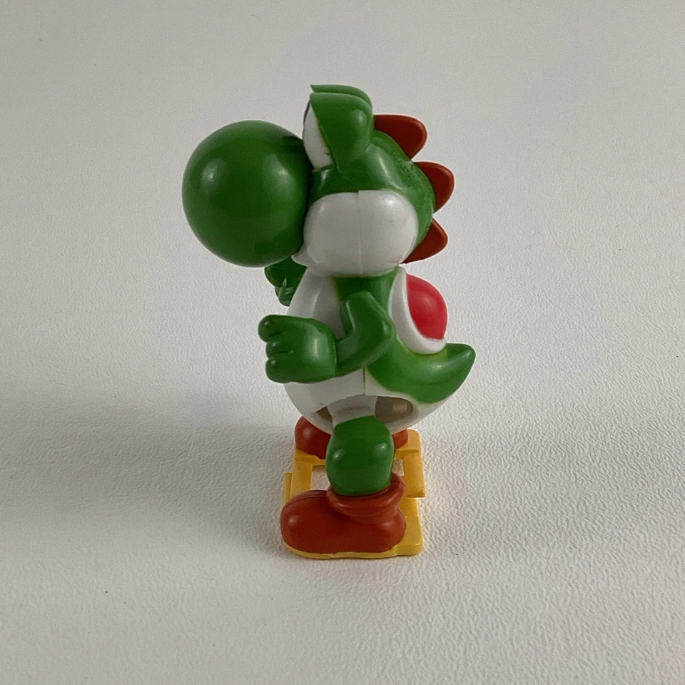 Super Mario Bros Wind Up Yoshi 2.5" Figura Walking Tomy Nintendo 2019 Juguete Foto 2 de 4