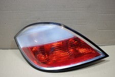 Rückleuchte Bremsleuchte links 24451835 Opel Astra H