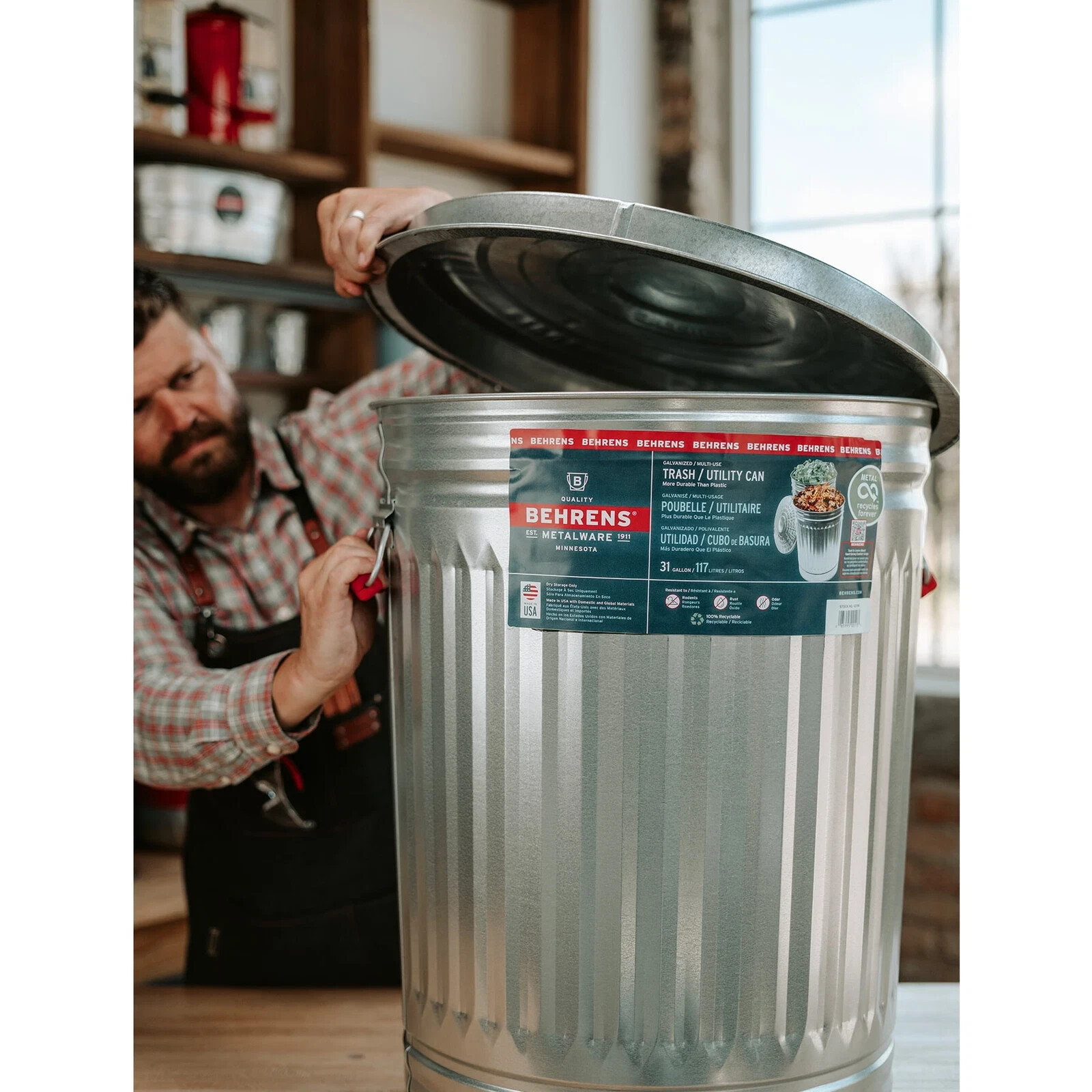 31 Gal. Galvanized Steel Round Metal Household Trash Can with Lid- New