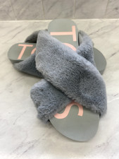 TOMS-Light Gray Faux Fur- Susie Slip-On Slides Sandals Slippers Sz 9 -Worn 1X