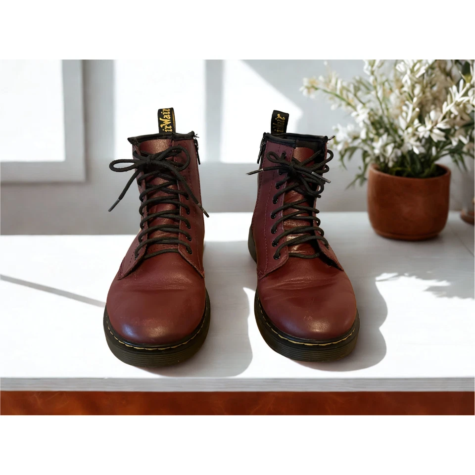 Botas de Combate Dr Martens 1460 J J Junior Talla US 4 Rojo Cereza Cuero Liso 8 Ojos Foto 2 de 4