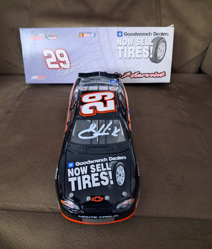 Autographed 2002 Kevin Harvick #29 GM Goodwrench Service On A Roll 1:24 Diecast