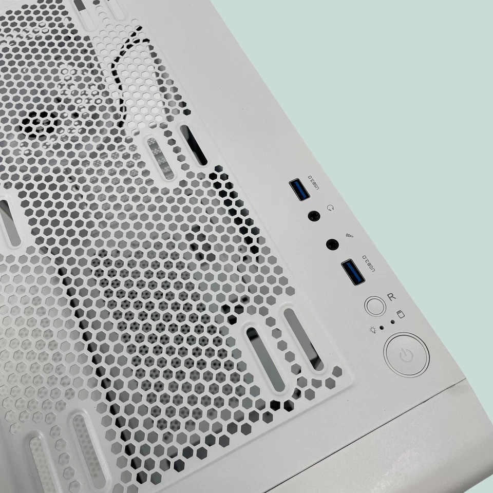 Thermaltake CA-1X2-00M6WN-00 S200 TG ARGB Snow Mid Tower Chassis White #UM8765 - Image 4 of 4