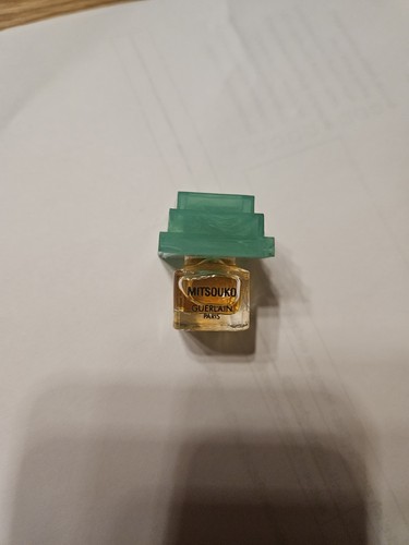 Ultra seltene Vintage Guerlain Mitsouko Parfüm Micro Mini 1ml Pagode Flasche