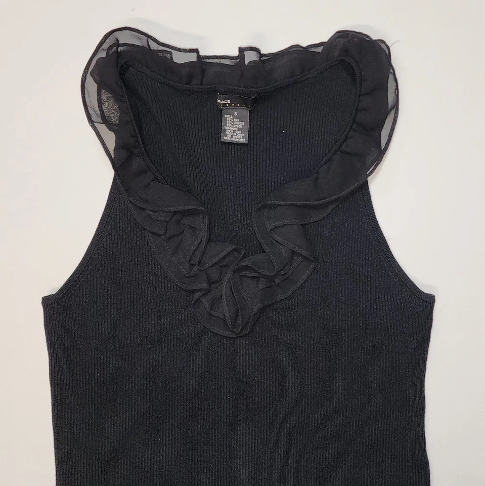 Camiseta Grace Elements Negra Seda con Volantes Cuello en V Sin Mangas Elastizada Elegante S Foto 3 de 4