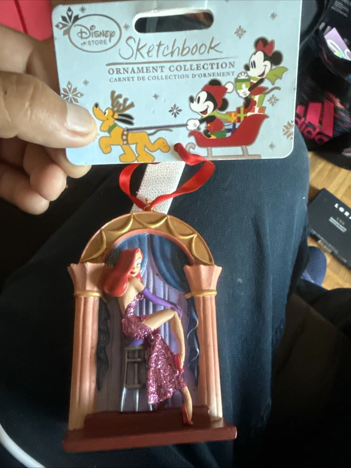 Disney Jessica & Roger Conejo Cuaderno de bocetos Adorno de Navidad - 1 adorno 2 vistas Foto 3 de 4