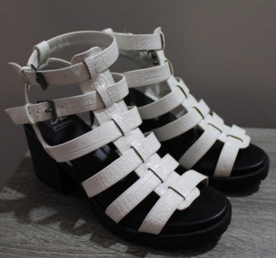 Dirty Laundry Fun Stuff White Croc Strappy Caged Gladiator 3'' Heel Lug Sole 9