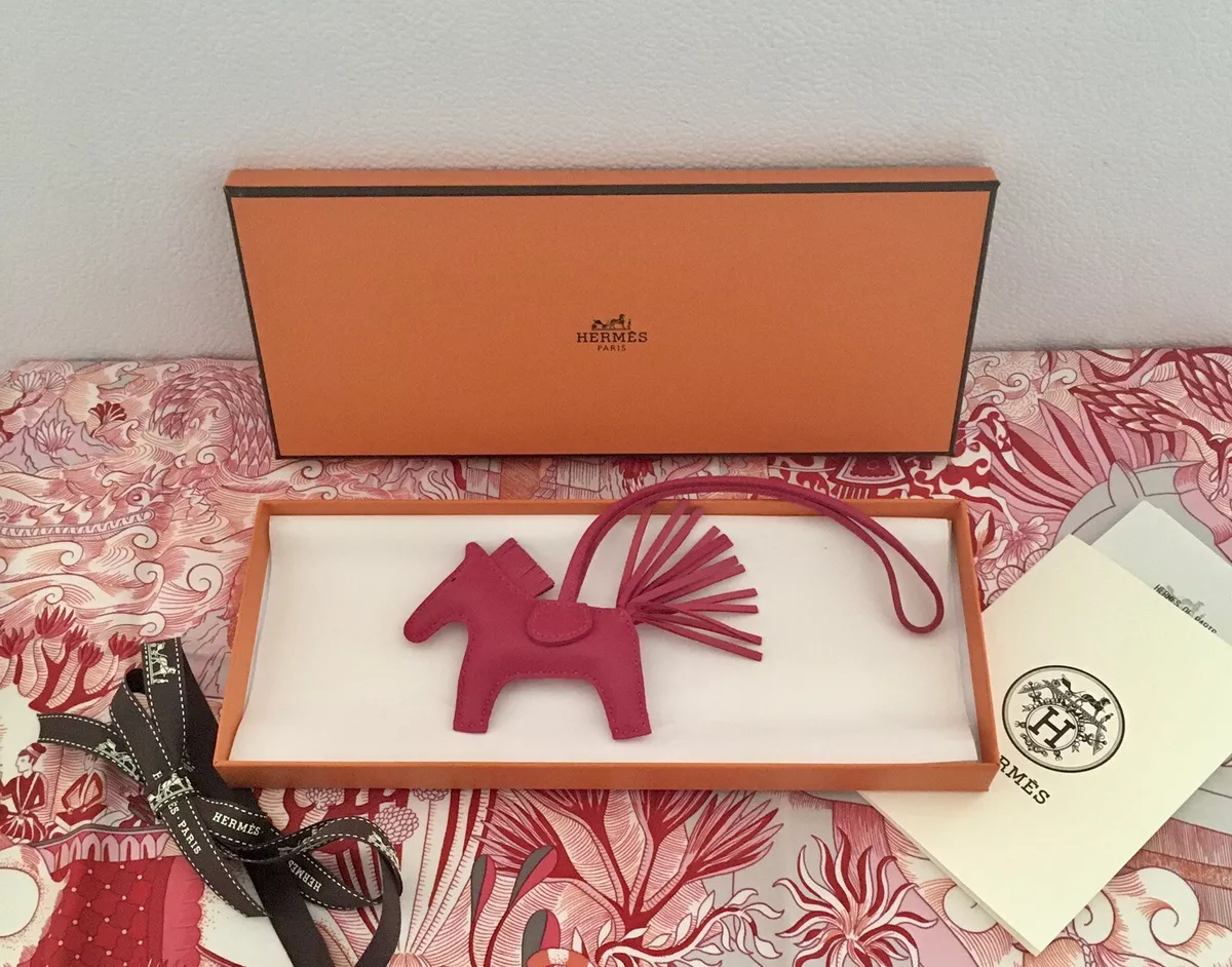 NIB Hermes Rodeo Charm PM Milo Lambskin Rose Mexico/Pink For Birkin, Kelly