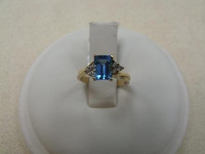 14K Gelbgold natürlicher Schweizer Blautopas und Diamant Ring, 1,35 TCW, Smaragdschliff