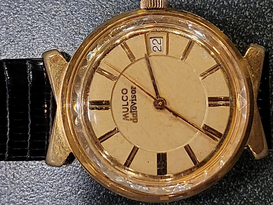 Reloj de pulsera suizo vintage MULCO Datovisor 21 joyas funcionando 263-104 Foto 3 de 4