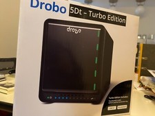 Drobo 5D Turbo 5-Bay Thunderbolt 2 Desktop Gehäuse mit eingebauter 128GB mSATA
