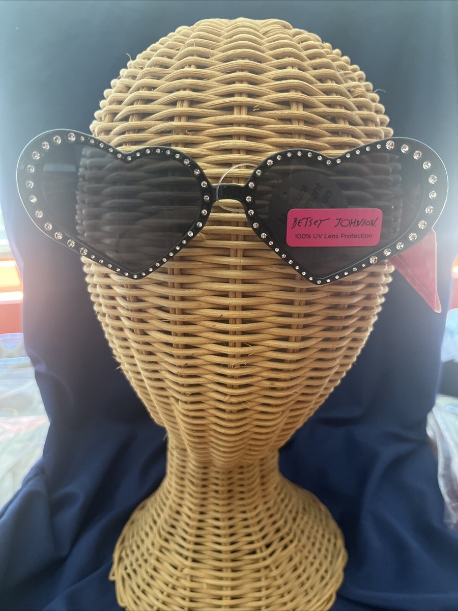 NWT Betsey Johnson heart shaped sunglasses. s-l400.jpg main image 4