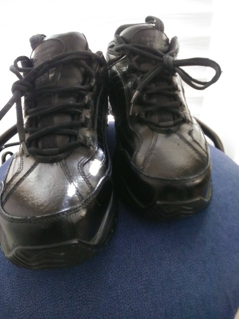 skechers steel toe sneakers mens