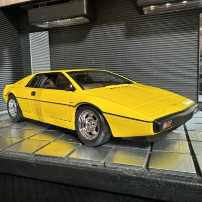 Undisplayed item] AUTOart 1/18 Lotus Esprit Type 79 Out of print