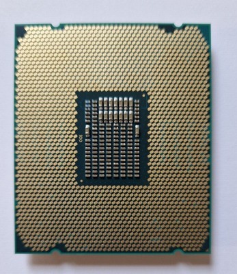 CPU Intel Xeon W-2104 (3.2GHz, 4 nhân, 4 luồng, 8.25MB Cache, 120W